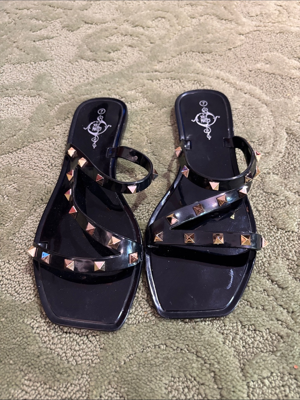 SOLE MATES black jelly sandals